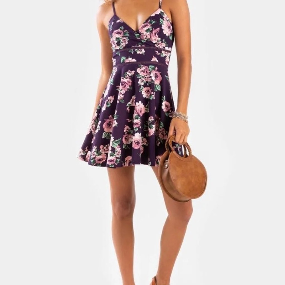 NWT Mi Ami Francesca’s dress purple and pink flowers size S
